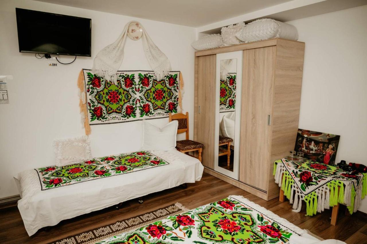 Casa Pintea De Sub Coasta *