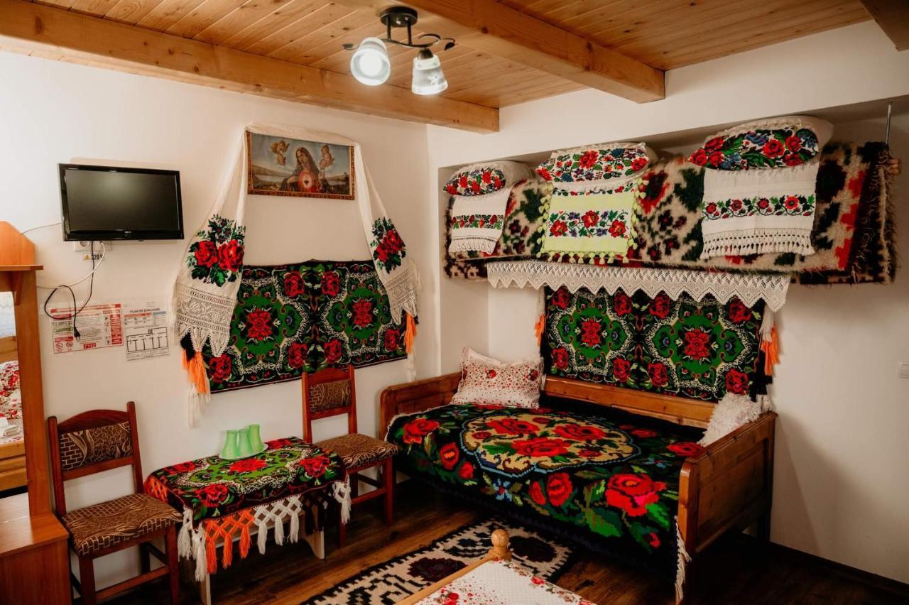 Privatunterkunft Casa Pintea De Sub Coasta