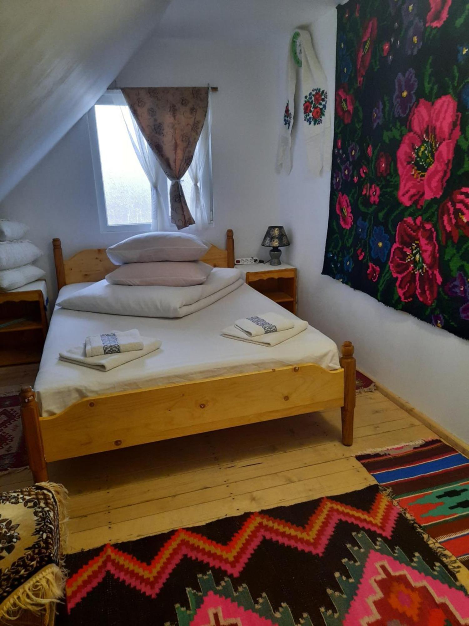 Casa Pintea De Sub Coasta